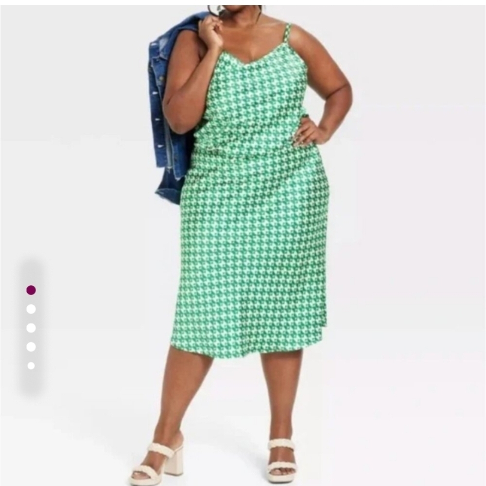 AVA & VIV Green White Geometric Design Feminine Casual Midi Dress Size 1X